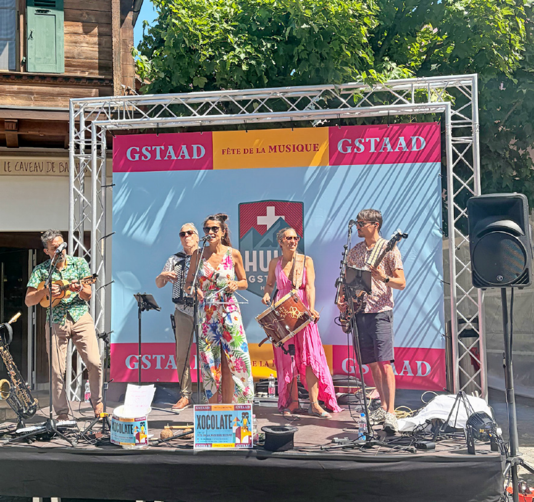 Südamerikanische, rhythmusbetonte Grooves zum Mittanzen. Südamerikanische, rhythmusbetonte Grooves zum Mittanzen.