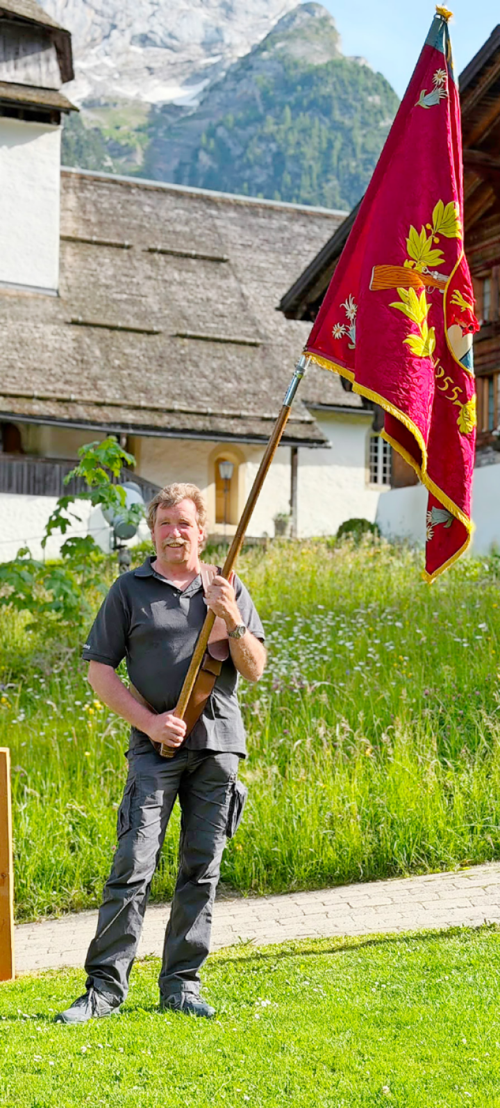 Der diesjährige Fähnrich Gerhard Marti.    FOTO: PHILIPP HEFTI