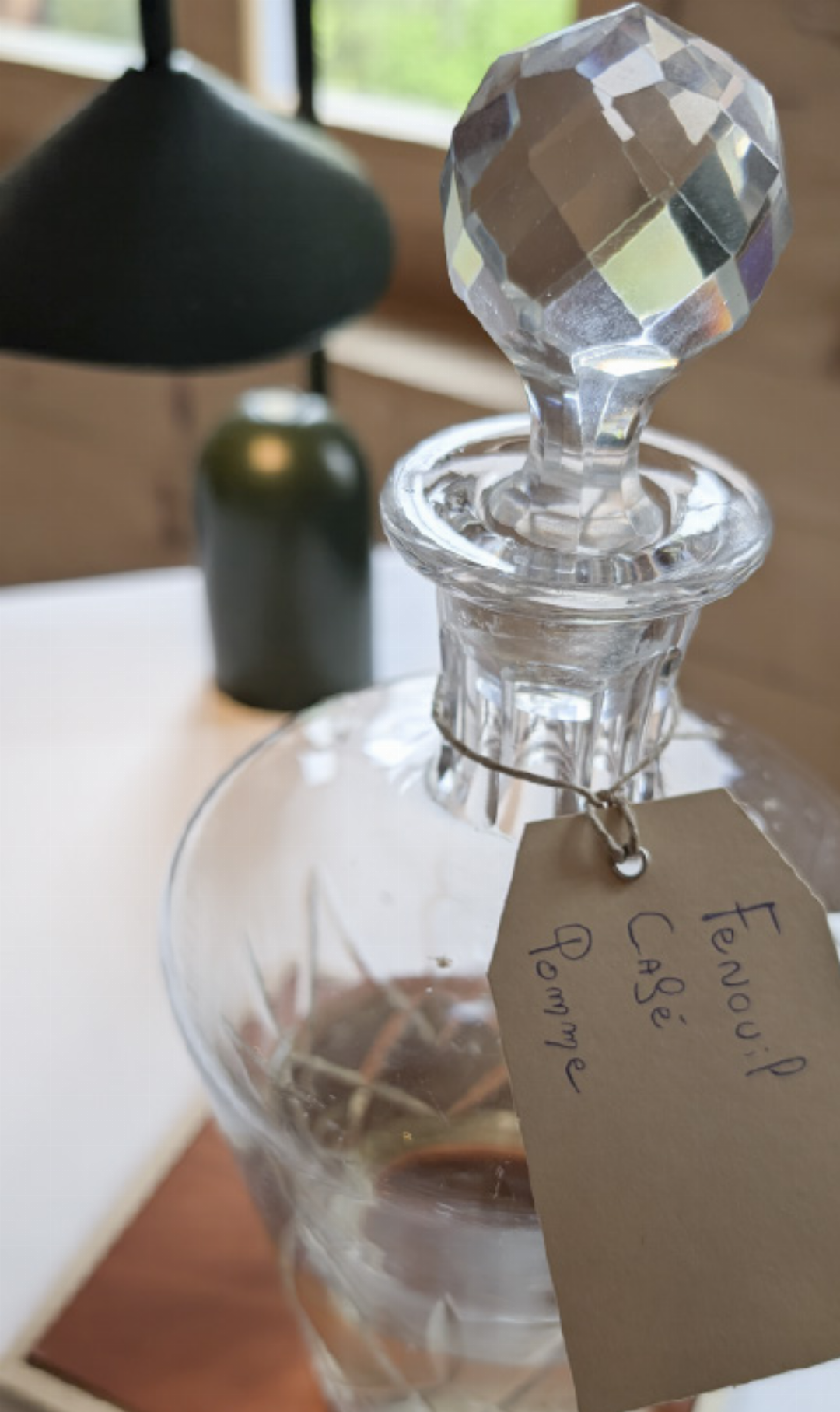 Eine exklusiv gemixte Kreation aus Fenchel, Kaffee und Apfel, geschmacklich genau abgestimmt auf die Zutaten in der Vorspeise. Eine exklusiv gemixte Kreation aus Fenchel, Kaffee und Apfel, geschmacklich genau abgestimmt auf die Zutaten in der Vorspeise.