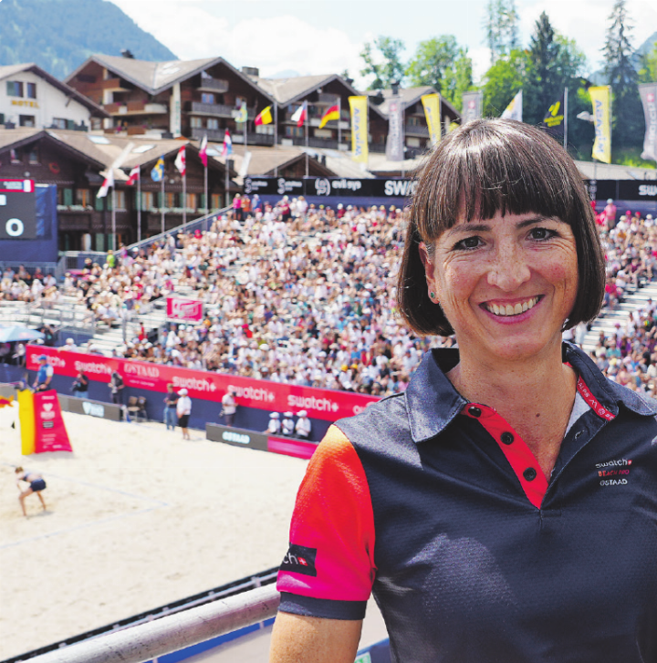Carmen Wyssmüller ist seit zehn Jahren für die Skylounge am Beach Pro Gstaad verantwortlich.
