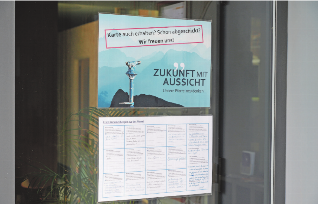 Beim Eingangsbereich der katholischen Kirche in Gstaad kann man erste Rückmeldungen der Briefe lesen. Beim Eingangsbereich der katholischen Kirche in Gstaad kann man erste Rückmeldungen der Briefe lesen.