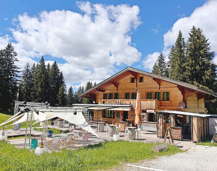 Sommerliche Wohlfühloase im Lochstafel.
