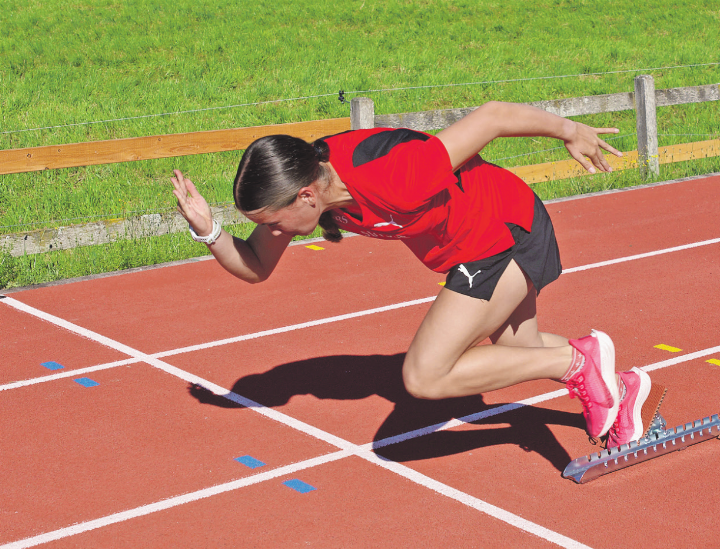 Die Saanerin startet in der Disziplin 200-Meter-Sprint.
FOTOS: MAXIME VÖGELE
