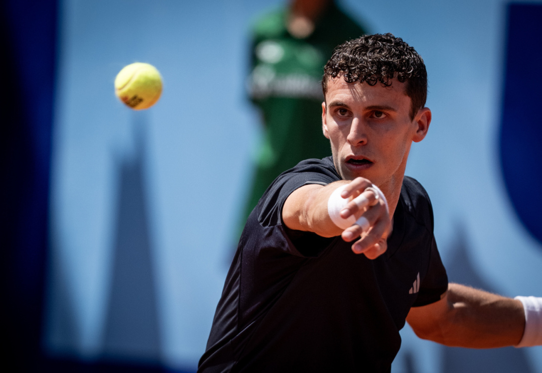 Der Argentinier Juan Manuel Cerundolo gewinnt gegen des zweitgesetzten Norweger Casper Ruud. Foto: Breakpoint Images by Meierhans Der Argentinier Juan Manuel Cerundolo gewinnt gegen des zweitgesetzten Norweger Casper Ruud. Foto: Breakpoint Images by Meierhans