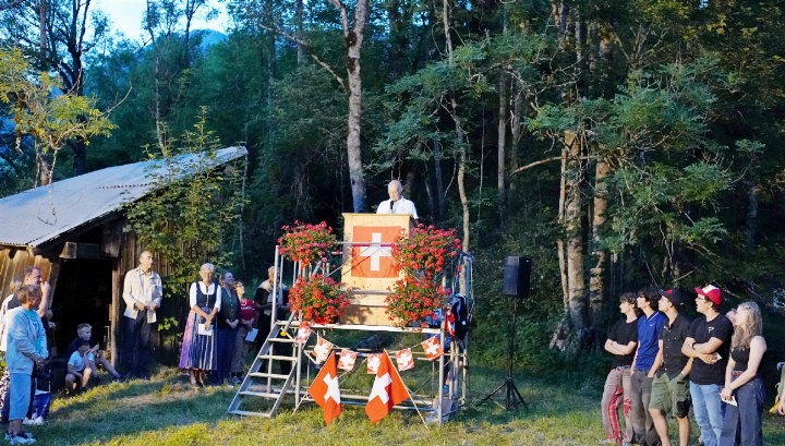 Beat Luginbühl, langjähriger Gast in der Gemeinde Saanen, hielt am Nationalfeiertag die Rede auf dem Blatterli. FOTOS: ZVG Beat Luginbühl, langjähriger Gast in der Gemeinde Saanen, hielt am Nationalfeiertag die Rede auf dem Blatterli. FOTOS: ZVG