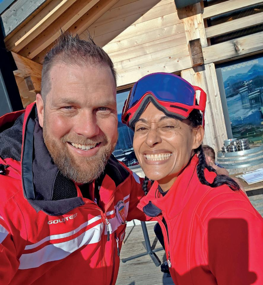 Ein Erinnerungsselfie von Silvan Haldi und Tracee Ellis Ross. FOTO: ZVG Ein Erinnerungsselfie von Silvan Haldi und Tracee Ellis Ross. FOTO: ZVG