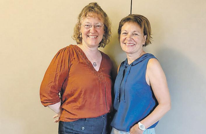 Beatrice Villiger (links) und Franziska Mathis freuen sich auf viele fröhliche und aufgestellte Kinder.   FOTO: ERNST OBERLI