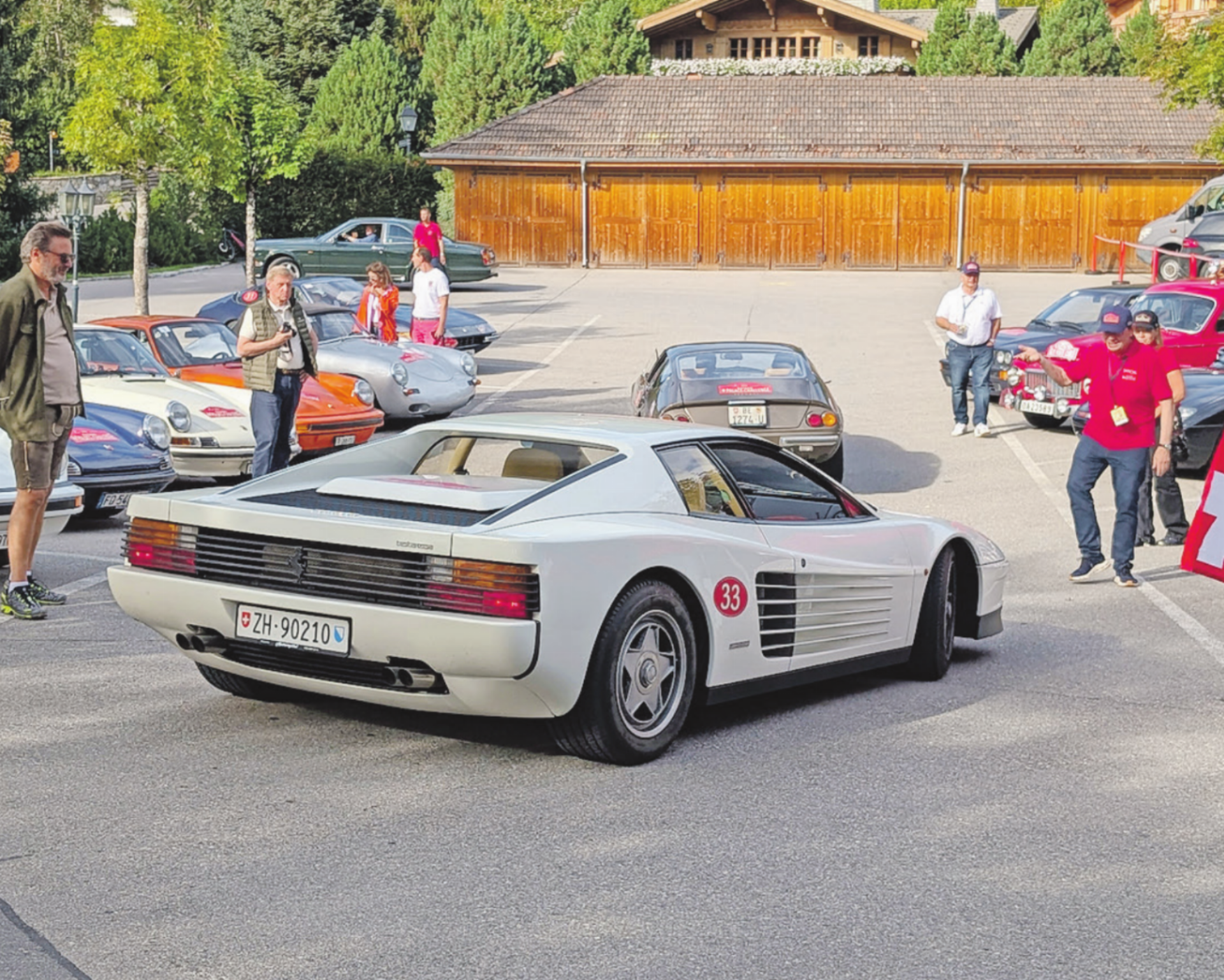 Gstaad Palace Challenge: Oldtimer-Glanz vor barocker Kulisse - Das Bild wird blockiert. – Möglicherweise durch einen aktiven Adblocker.