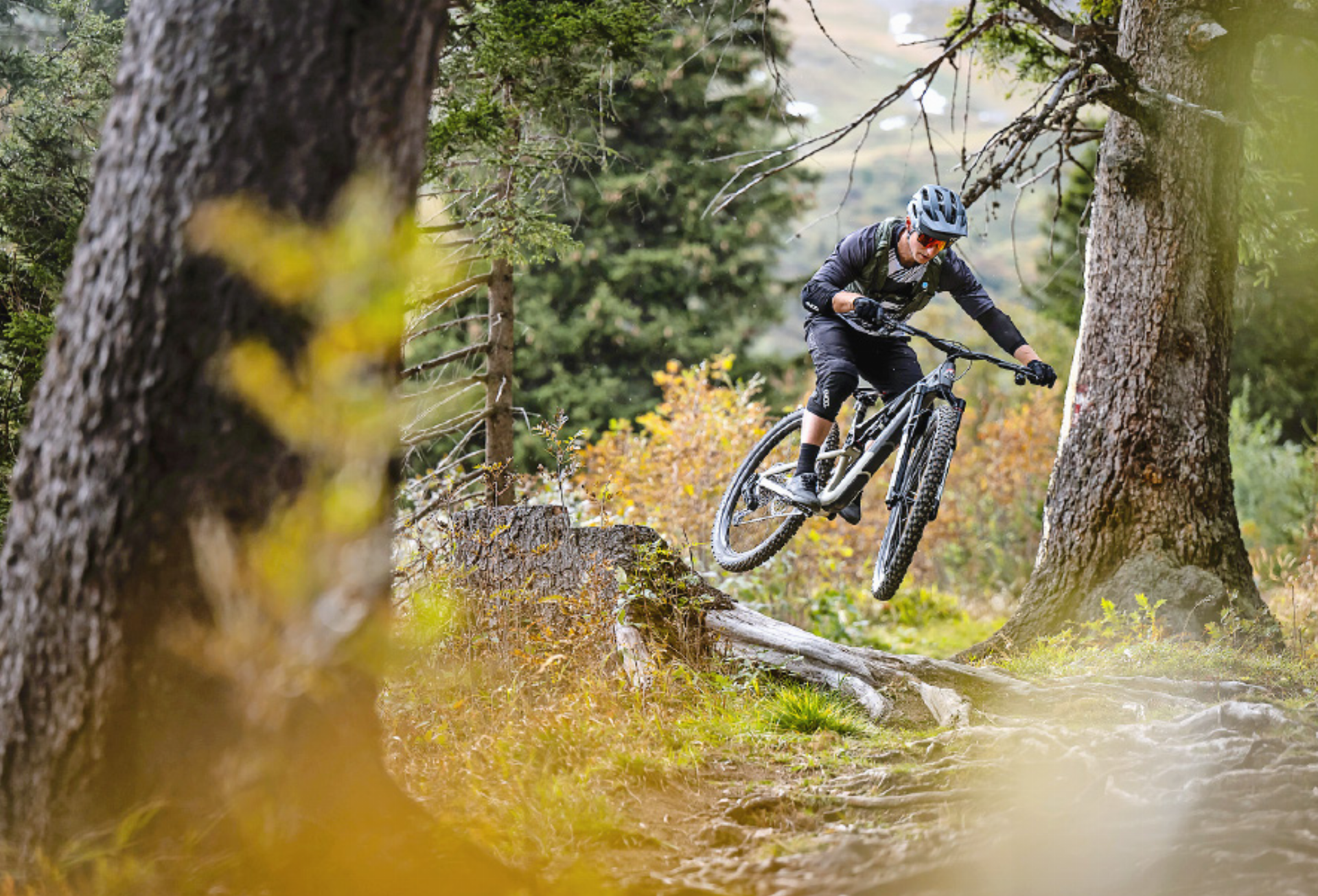Herbst-Vibes & Top-Deals: Indian Summer Sale im Base Bike Shop Saanen - Das Bild wird blockiert. – Möglicherweise durch einen aktiven Adblocker.