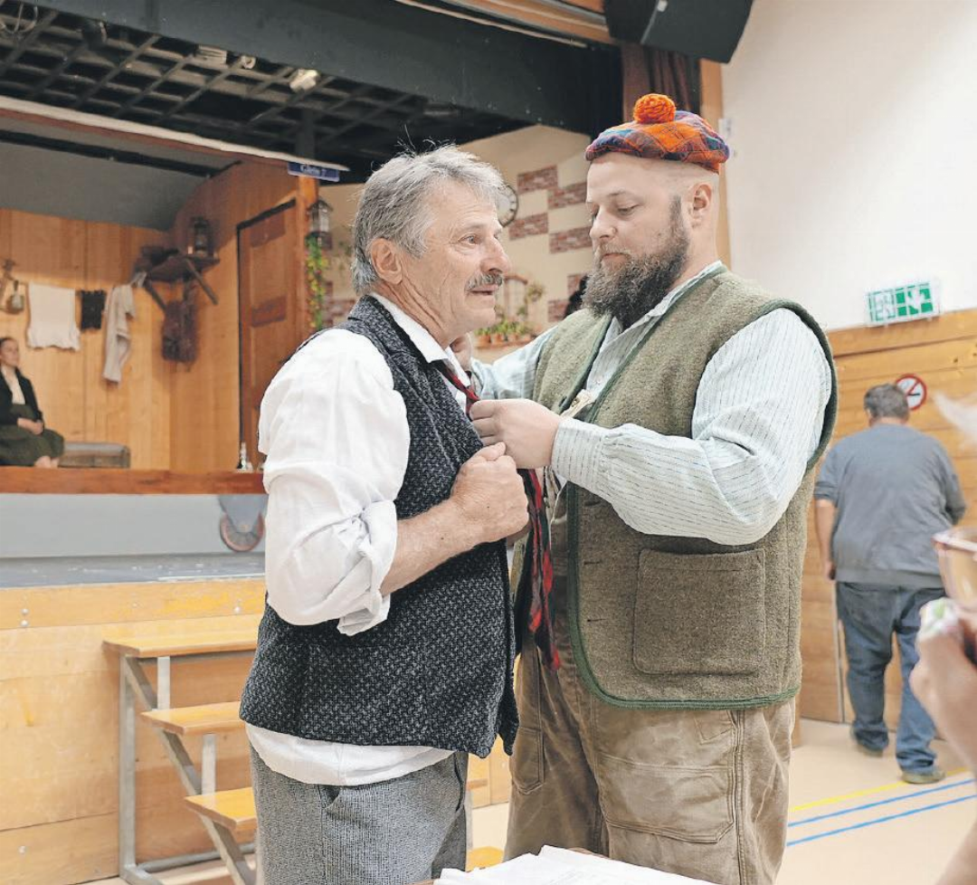 Familiensache: Regisseur Emanuel Raaflaub (links) und Sohn Alexander Raaflaub. Familiensache: Regisseur Emanuel Raaflaub (links) und Sohn Alexander Raaflaub.