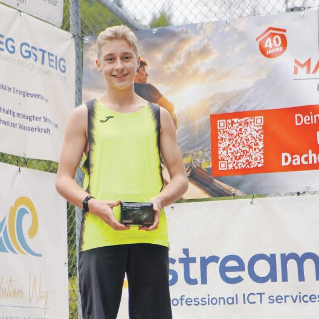 Matheo Kohli, der strahlende Sieger und einzige Teilnehmer seiner Kategorie. Matheo Kohli, der strahlende Sieger und einzige Teilnehmer seiner Kategorie.