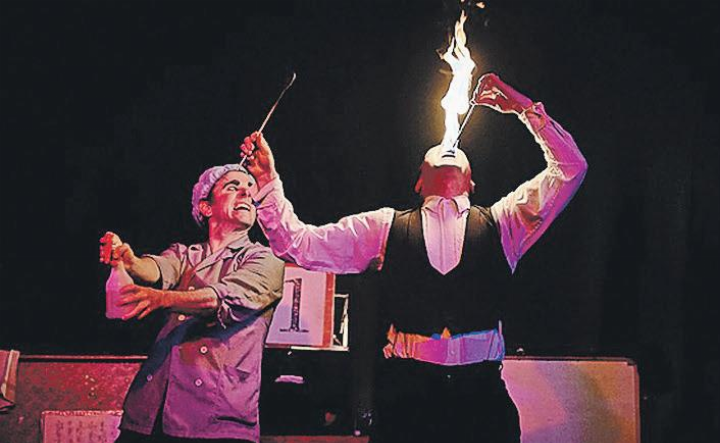 Komik, Musik und Gaukelei am Jubiläum der Schulsozialarbeit.
FOTO: ZVG