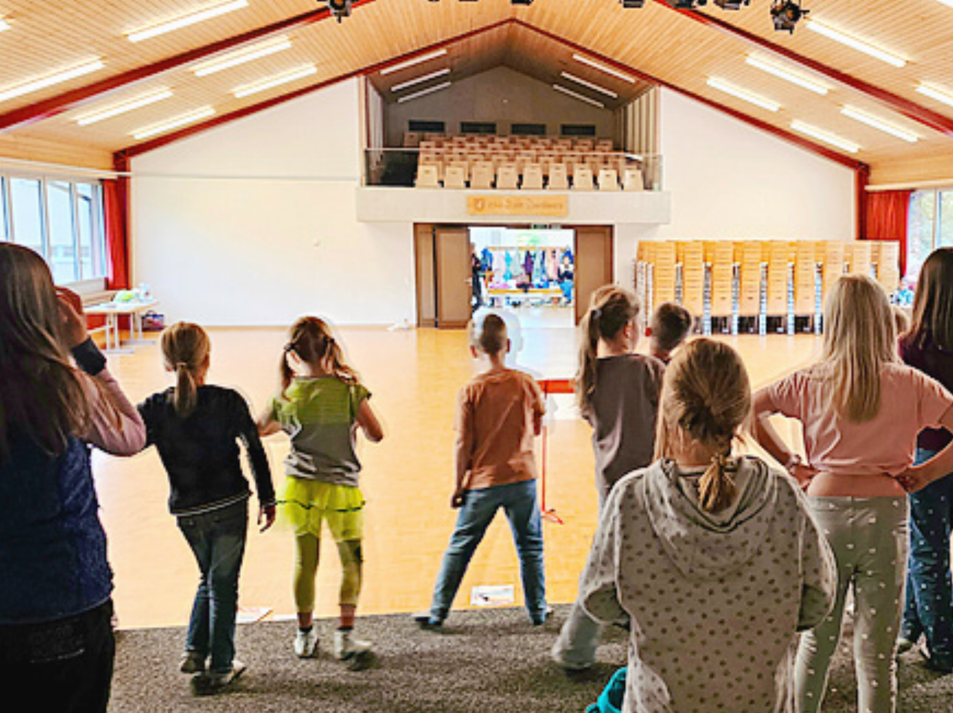 Kinderchor der Musikschule gibt sein erstes Konzert - Das Bild wird blockiert. – Möglicherweise durch einen aktiven Adblocker.