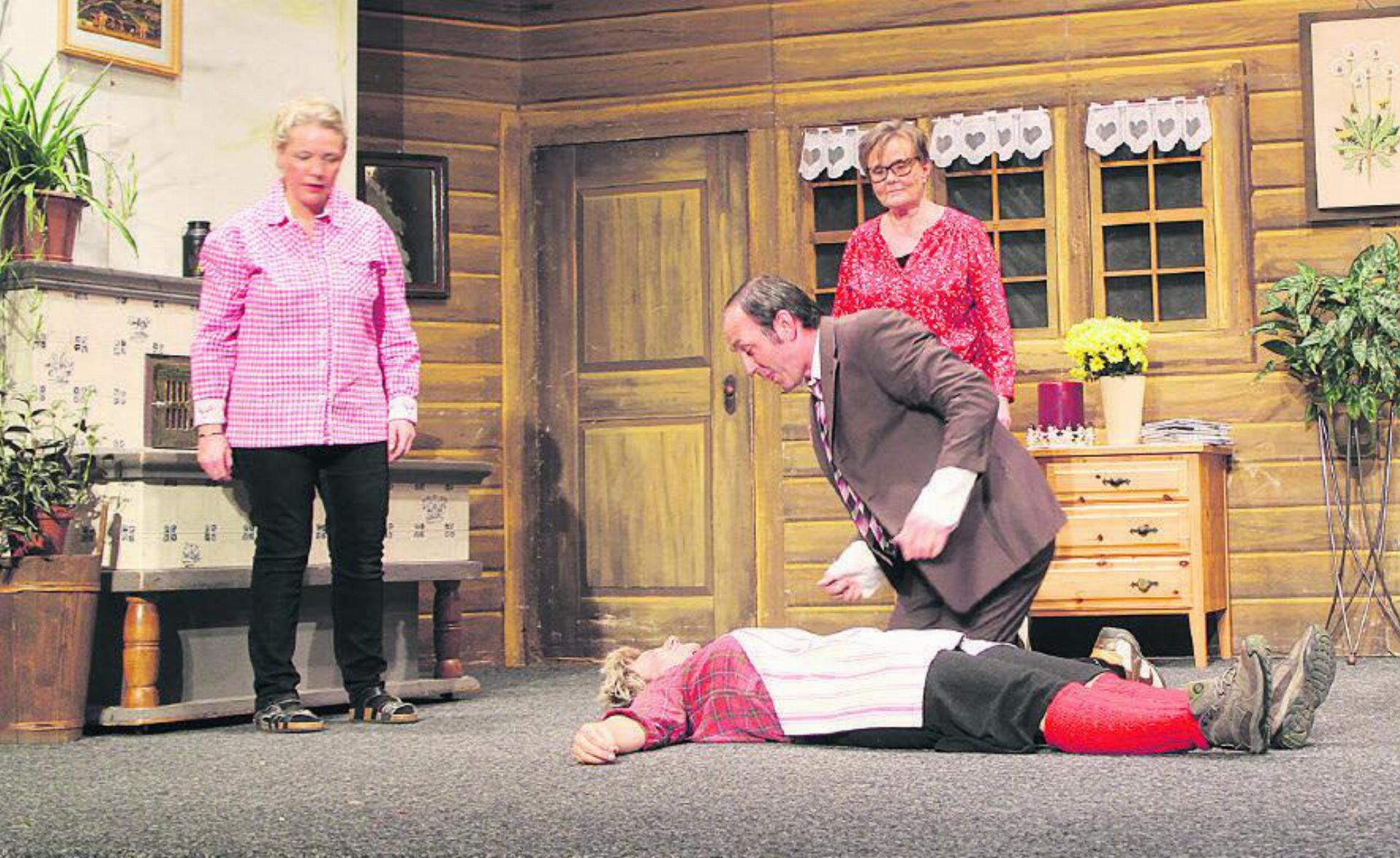 Pelants Perfider Plan Gegen Das Happy End Das grosse Finale zum Happy End: Knecht Max (Martin Kriegner) beatmet